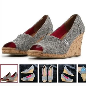 Toms Wedges size 9